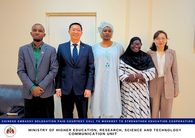 >
                        </a>
                    </div>
                    <div class=